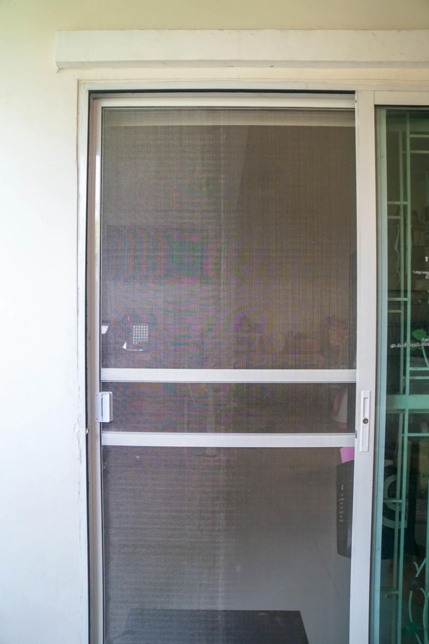 956825336_Sliding Mosquito Mesh 2.jpg